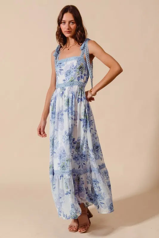Floral Print Flowy Maxi Dress with Lace Ribbon Tie – Elegant Style