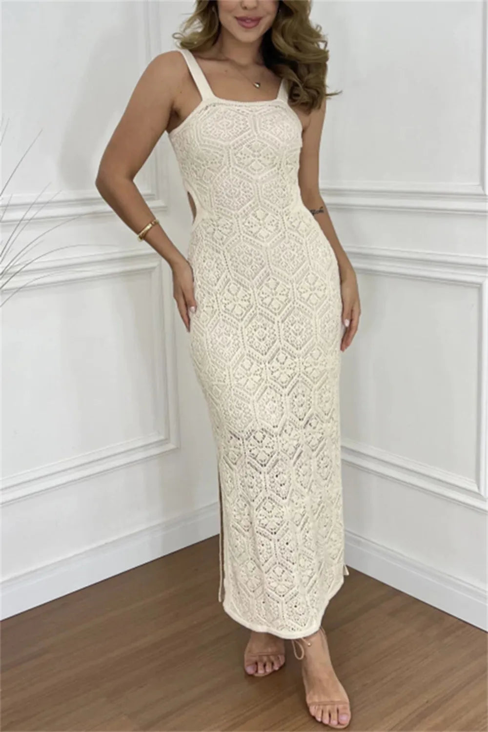 Cutout Side Slit Maxi Dress – Elegant & Flowy Summer Favorite