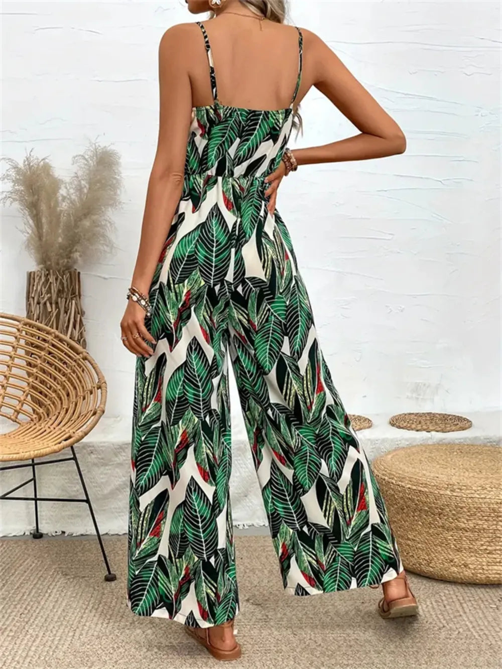 Tropical Print Spaghetti Strap Dress – Perfect for Summer Getaways