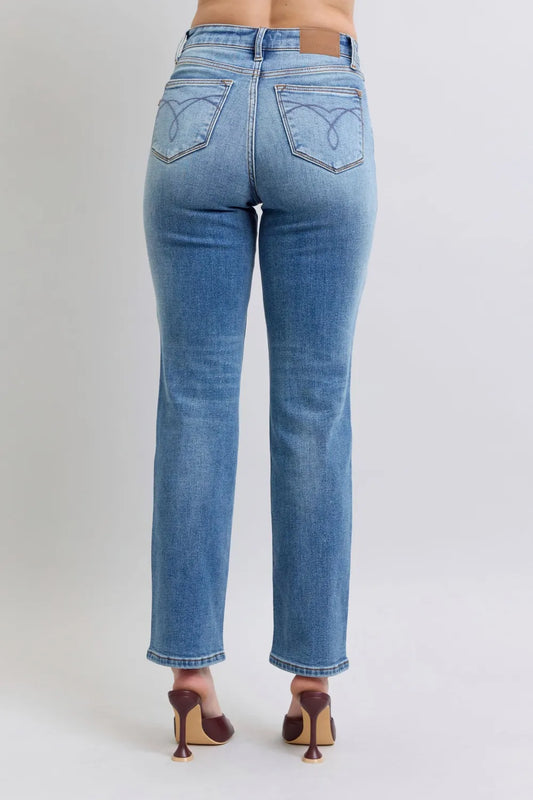Judy Blue vintage wash thermal straight jeans from the front highlighting full size run fit and structured straight leg style