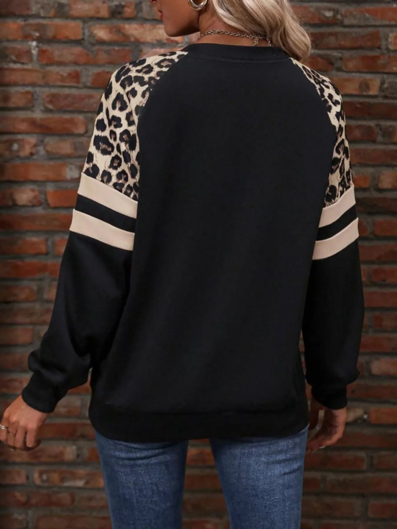 Leopard Round Neck Raglan Sleeve Sweatshirt – Bold & Cozy Style