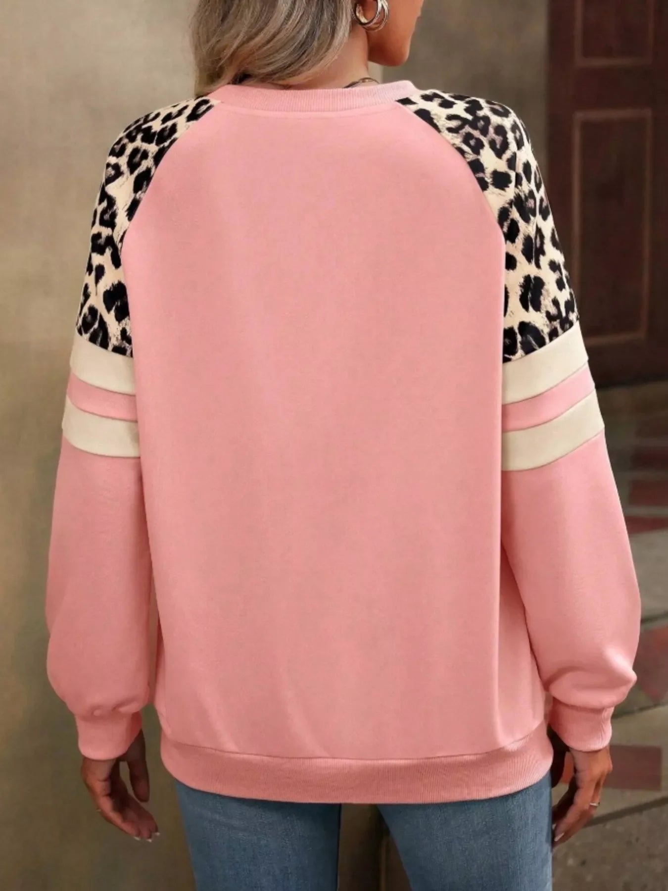 Leopard Round Neck Raglan Sleeve Sweatshirt – Bold & Cozy Style