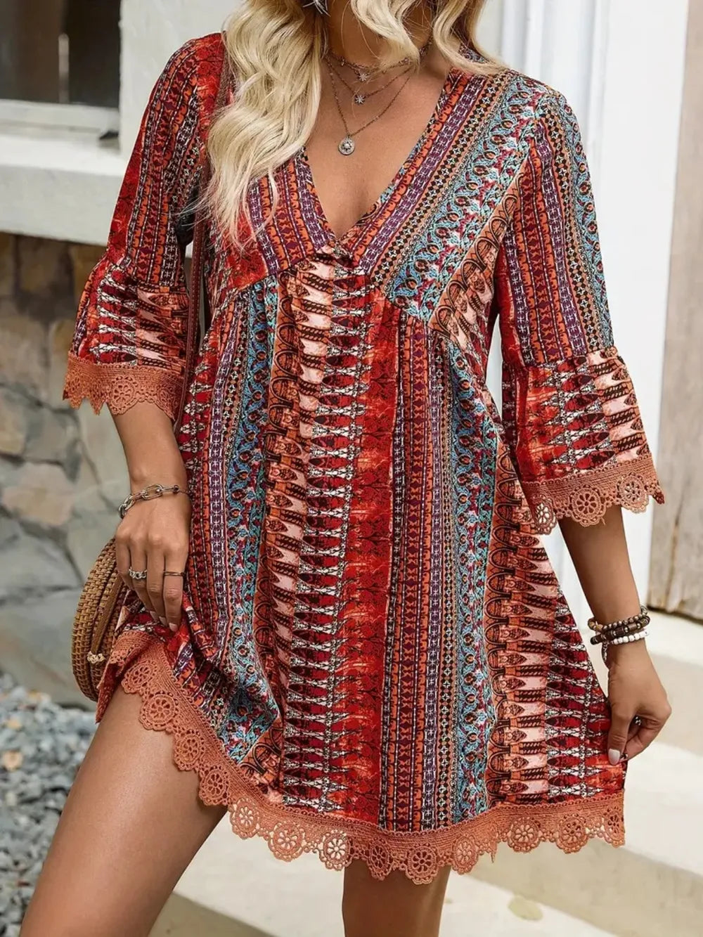 Lace Trim Printed V-Neck Dress – Elegant 3/4 Sleeve Design