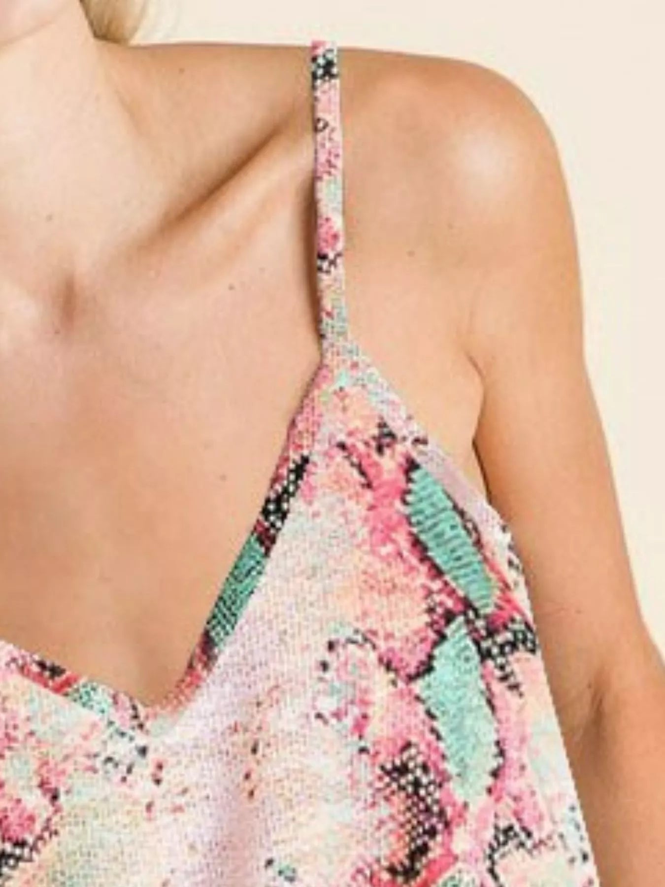 BiBi Snakeskin Low Gauge Sleeveless Top - Stylish & Lightweight Fit