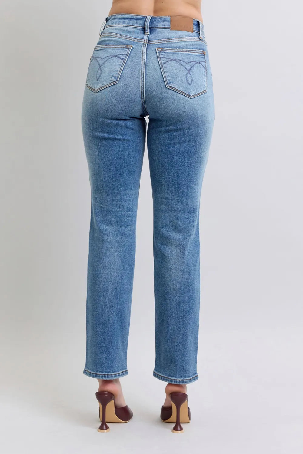 Judy Blue vintage wash thermal straight jeans from the front highlighting full size run fit and structured straight leg style
