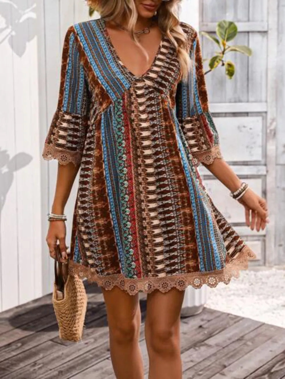 Lace Trim Printed V-Neck Dress – Elegant 3/4 Sleeve Design