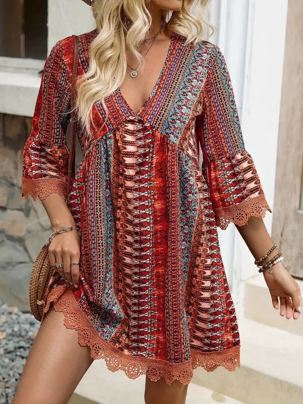 Lace Trim Printed V-Neck Dress – Elegant 3/4 Sleeve Design